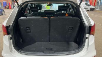 Hyundai Santa Fe 2.2 CRDi Blue Drive Premium SE Auto 4WD Euro 6 (s/s) 5dr (7 Seat