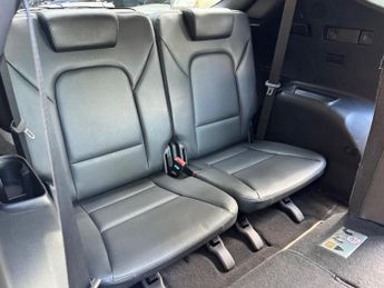 Hyundai Santa Fe 2.2 CRDi Blue Drive Premium SE Auto 4WD Euro 6 (s/s) 5dr (7 Seat