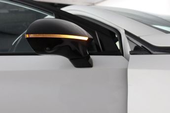 MG MG4 64kWh Trophy Long Range Auto 5dr