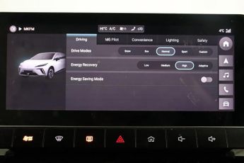 MG MG4 64kWh Trophy Long Range Auto 5dr