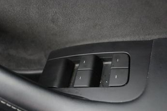 Tesla Model 3 (Dual Motor) Long Range Auto 4WDE 4dr