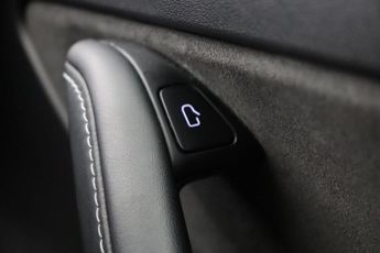 Tesla Model 3 (Dual Motor) Long Range Auto 4WDE 4dr