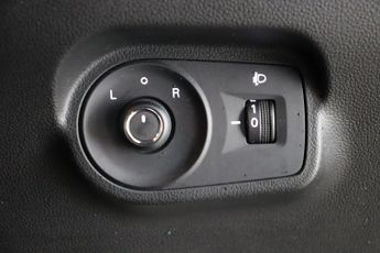 MG MG4 51kWh SE Auto 5dr