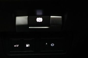 Land Rover Discovery Sport 1.5 P300e 12.2kWh R-Dynamic SE Auto 4WD Euro 6 (s/s) 5dr