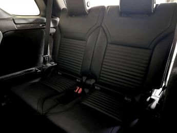 Land Rover Discovery 3.0 TD V6 HSE Luxury SUV 5dr Diesel Auto 4WD Euro 6 (s/s) (258 p