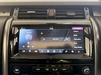 Land Rover Discovery 3.0 TD V6 HSE Luxury SUV 5dr Diesel Auto 4WD Euro 6 (s/s) (258 p