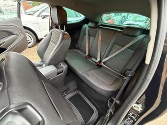 Vauxhall Astra GTC 1.4i Turbo SRi Auto Euro 6 3dr