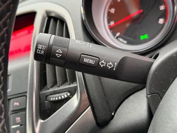 Vauxhall Astra GTC 1.4i Turbo SRi Auto Euro 6 3dr