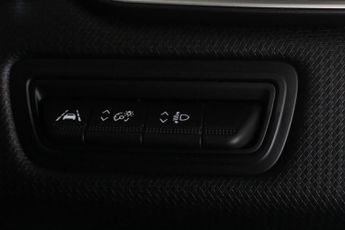 Renault Clio 1.0 TCe Iconic Euro 6 (s/s) 5dr