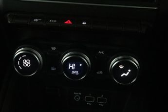 Renault Clio 1.0 TCe Iconic Euro 6 (s/s) 5dr