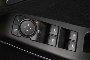 Ford Fiesta 1.0T EcoBoost Titanium Euro 6 (s/s) 5dr