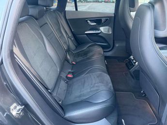 Mercedes-Benz EQE EQE 300 AMG Line Premium+ 4dr