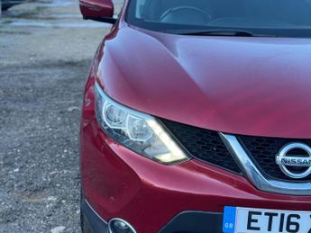 Nissan Qashqai 1.2 DIG-T N-Connecta XTRON 2WD Euro 6 (s/s) 5dr