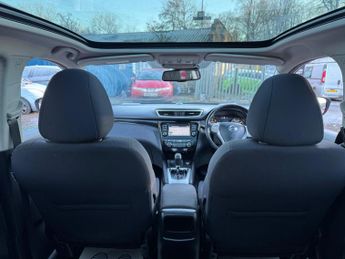 Nissan Qashqai 1.2 DIG-T N-Connecta XTRON 2WD Euro 6 (s/s) 5dr