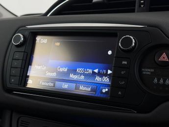 Toyota Yaris 1.5 VVT-h Icon E-CVT Euro 6 5dr