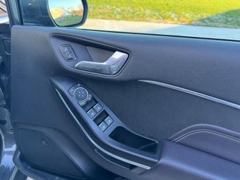 Ford Fiesta 1.0T EcoBoost Vignale Auto Euro 6 (s/s) 5dr