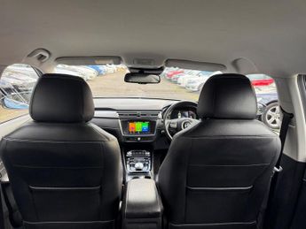 MG MG5 61.1kWh Exclusive Long Range Auto 5dr