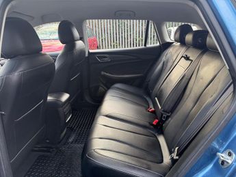 MG MG5 61.1kWh Exclusive Long Range Auto 5dr