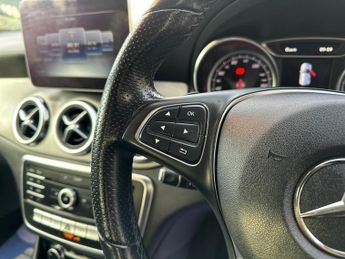 Mercedes-Benz GLA 1.6 GLA180 Urban Edition 7G-DCT Euro 6 (s/s) 5dr