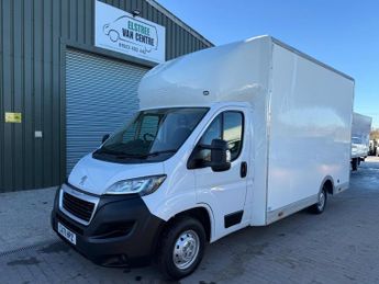 Peugeot Boxer 2.2 BlueHDi 335 Built for Business Low Floor Luton L3 Euro 6 (s/