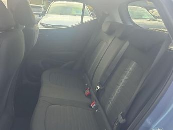 Hyundai i10 1.0 Advance 5dr Automatic