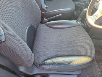 Nissan Note 1.6 16V Tekna Auto Euro 4 5dr