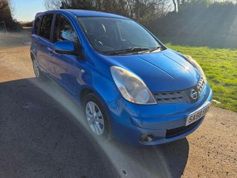 Nissan Note 1.6 16V Tekna Auto Euro 4 5dr
