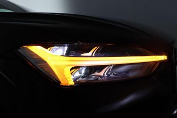 Volvo XC60 2.0h T6 Recharge 11.6kWh R-Design Auto AWD Euro 6 (s/s) 5dr