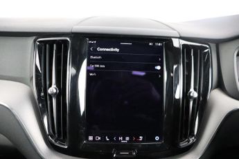 Volvo XC60 2.0h T6 Recharge 11.6kWh R-Design Auto AWD Euro 6 (s/s) 5dr