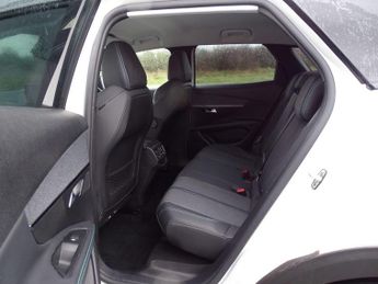 Peugeot 3008 1.5 BlueHDi Allure Premium + EAT Euro 6 (s/s) 5dr