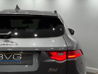 Jaguar F-PACE 2.0 D180 R-Sport Auto AWD Euro 6 (s/s) 5dr
