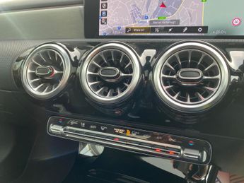 Mercedes-Benz CLA 1.3 CLA180 AMG Line (Premium Plus 2) Coupe 7G-DCT Euro 6 (s/s) 4