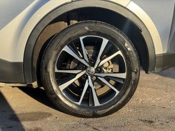 Toyota C-HR 2.0 VVT 13.6kWh Design CVT Euro 6 (s/s) 5dr