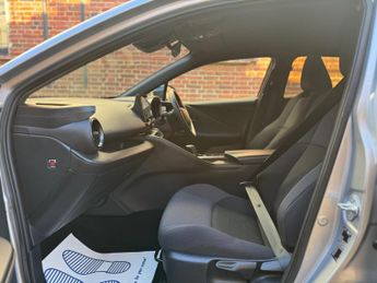 Toyota C-HR 2.0 VVT 13.6kWh Design CVT Euro 6 (s/s) 5dr