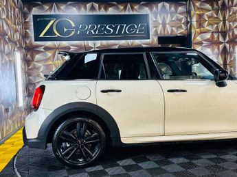 MINI Hatch 1.5 Cooper Sport Steptronic Euro 6 (s/s) 5dr