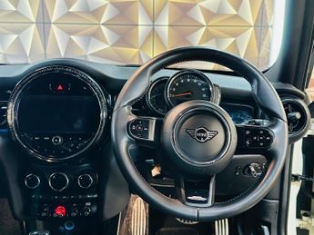 MINI Hatch 1.5 Cooper Sport Steptronic Euro 6 (s/s) 5dr