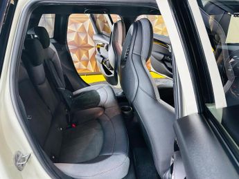 MINI Hatch 1.5 Cooper Sport Steptronic Euro 6 (s/s) 5dr