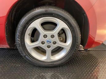 Nissan Leaf 24kWh Acenta Auto 5dr