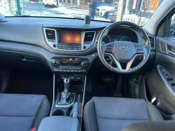 Hyundai TUCSON 1.7 CRDi Blue Drive SE Nav DCT Euro 6 (s/s) 5dr