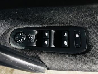 Peugeot 308 1.2 PureTech Allure EAT Euro 6 (s/s) 5dr