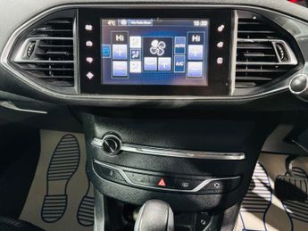 Peugeot 308 1.2 PureTech Allure EAT Euro 6 (s/s) 5dr