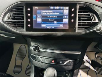 Peugeot 308 1.2 PureTech Allure EAT Euro 6 (s/s) 5dr