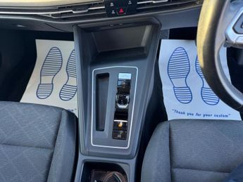 Volkswagen Golf 1.5 eTSI MHEV Life DSG Euro 6 (s/s) 5dr