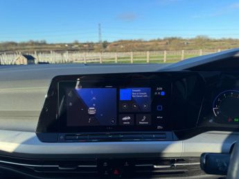 Volkswagen Golf 1.5 eTSI MHEV Life DSG Euro 6 (s/s) 5dr