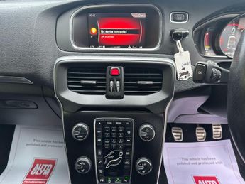 Volvo V40 2.0 D3 R-Design Nav Plus Euro 6 (s/s) 5dr