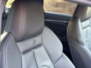 Audi A3 1.0 TFSI 30 S line S Tronic Euro 6 (s/s) 4dr