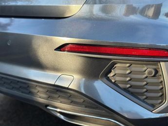 Audi A3 1.0 TFSI 30 S line S Tronic Euro 6 (s/s) 4dr