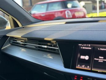 Audi A3 1.0 TFSI 30 S line S Tronic Euro 6 (s/s) 4dr