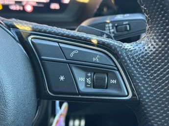 Audi A3 1.0 TFSI 30 S line S Tronic Euro 6 (s/s) 4dr