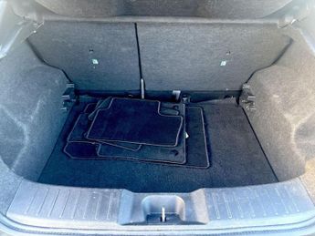 Nissan Juke 1.0 DIG-T Tekna DCT Auto Euro 6 (s/s) 5dr